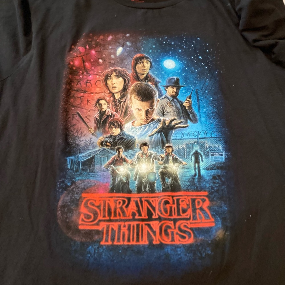 Mens Tshirt "stranger things"